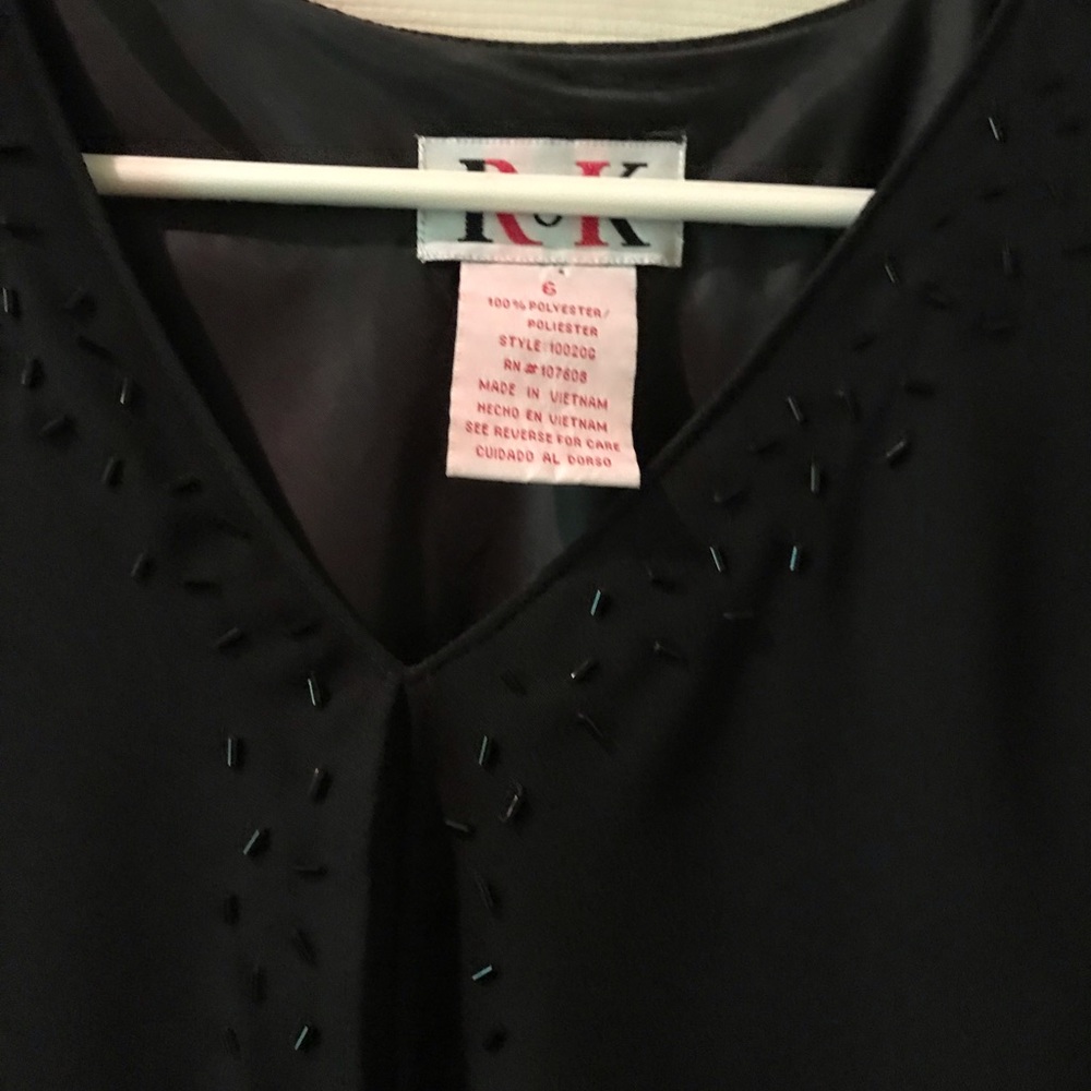 2 dresses - Picture 3 of 3